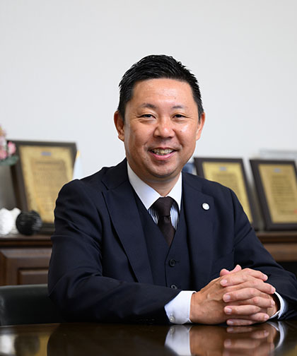 代表取締役社長　加藤正和